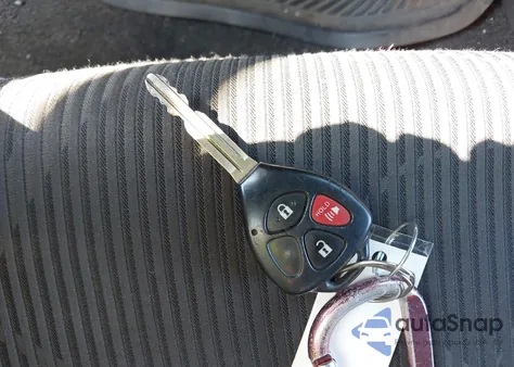 2011 Scion Tc из США, поврежденный, VIN JTKJF5C71B3015870